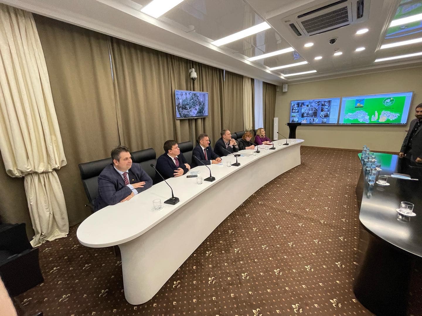 10 декабря 2021 года делегация учёных «Scoltech» посетила Белгородский государственный аграрный университет. Целью визита коллег стало обсуждение программы повышения квалификации «Генетика-как основа селекционной деятельности», рассчитанной на подготовку 