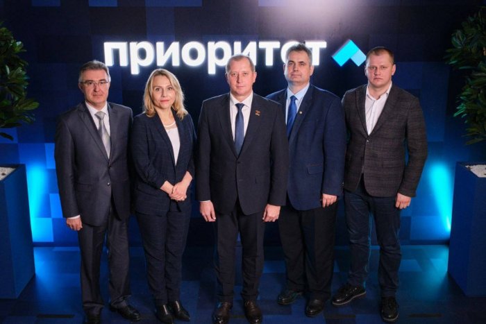 Уважаемые коллеги! От имени коллектива ИПКА Белгородского ГАУ и от себя лично, искренне поздравляю с успешной защитой масштабного проекта! Многое сделано и еще большее впереди! От души желаю дальнейших успехов и новых побед! Вместе- мы сила!