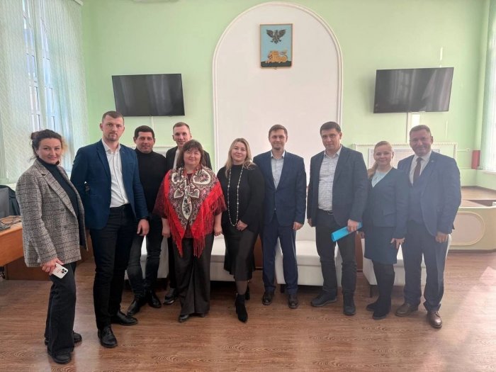 19 марта 2025 года директор ИПКА Белгородского ГАУ Александр Владимирович Косов принял участие в мероприятии с участием представителей Ассоциации «Народный фермер», которое прошло в Министерстве сельского хозяйства.