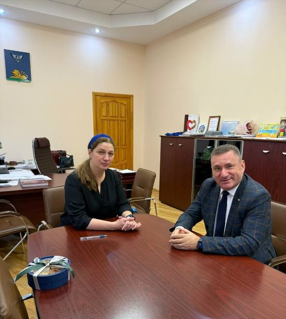 Александр Владимирович Косов - директор ИПКА Белгородский ГАУ провел рабочую встречу с Министром социальной защиты населения и труда Белгородской области Олесей Анатольевной Митякиной. 