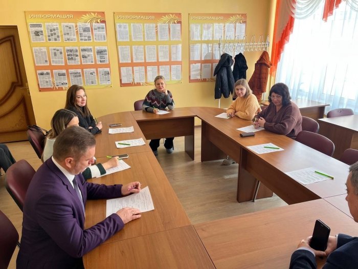 В качестве Председателя Управляющего Совета ОГАОУ "Шуховский лицей" Белгородской области, члена Общественной палаты Белгородской области, Александр Владимирович Косов - директор ИПКА Белгородский ГАУ принял участие в акции «Родительский контроль» в рамках