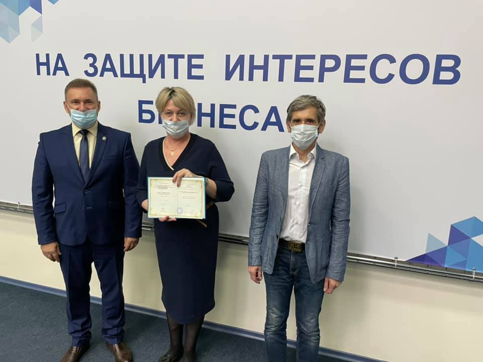 На базе Выставочно-конгрессного центра "Белэкспоцентр" состоялось закрытие курса повышения квалификации «Базовые основы проектного менеджмента», продолжительностью 72 часа.