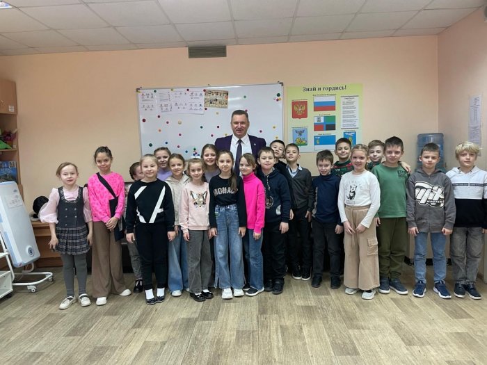 В ОГАОУ "ШУХОВСКИЙ ЛИЦЕЙ" БЕЛГОРОДСКОЙ ОБЛАСТИ ПРОШЁЛ ДЕНЬ БЕЗОПАСНОСТИ, В КОТОРОМ ПРИНЯЛ УЧАСТИЕ ДИРЕКТОР ИПКА БЕЛГОРОДСКОГО ГАУ , ПРЕДСЕДАТЕЛЬ РО ВОД «ОТЦЫ РОССИИ» В БЕЛГОРОДСКОЙ ОБЛАСТИ АЛЕКСАНДР ВЛАДИМИРОВИЧ КОСОВ.