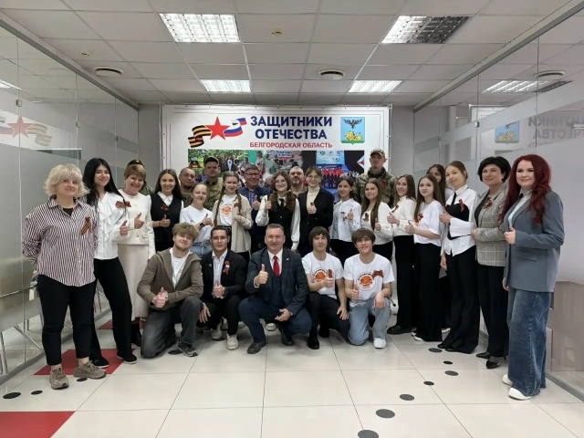 Александр Владимирович Косов присоединился к традиционной международной акции «Диктант Победы» в рамках диалога поколений в филиале фонда Защитники Отечества l Белгородская область.