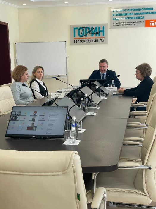 ПОД РУКОВОДСТВОМ ДИРЕКТОРА ИПКА БЕЛГОРОДСКОГО ГАУ АЛЕКСАНДРА ВЛАДИМИРОВИЧА КОСОВА 18 ФЕВРАЛЯ 2025г. СТАРТОВАЛО ОБУЧЕНИЕ ПО ПРОГРАММЕ: «РАДИОМЕТРИЧЕСКИЕ МЕТОДЫ ИССЛЕДОВАНИЯ ОБЪЕКТОВ ВЕТЕРИНАРНОГО НАДЗОРА».
