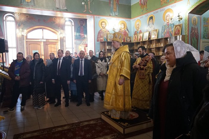 25 ФЕВРАЛЯ ДИРЕКТОР ИПКА БЕЛГОРОДСКОГО ГАУ АЛЕКСАНДР ВЛАДИМИРОВИЧ КОСОВ В ДЕНЬ ПАМЯТИ СВЯТИТЕЛЯ АЛЕКСИЯ, МИТРОПОЛИТА МОСКОВСКОГО И ВСЕЯ РУСИ, ПОСЕТИЛ БОЖЕСТВЕННУЮ ЛИТУРГИЮ В ХРАМЕ П. МАЙСКИЙ, КОТОРУЮ СОВЕРШИЛ МИТРОПОЛИТ БЕЛГОРОДСКИЙ И СТАРООСКОЛЬСКИЙ ИОАН