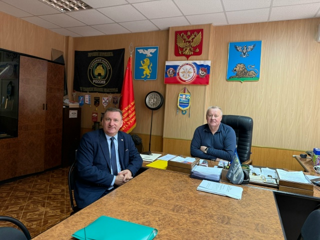 Александр Владимирович Косов - директор ИПКА Белгородский ГАУ провел рабочую встречу с начальником автошколы ДОСААФ Александром Владимировичем Аполевским.