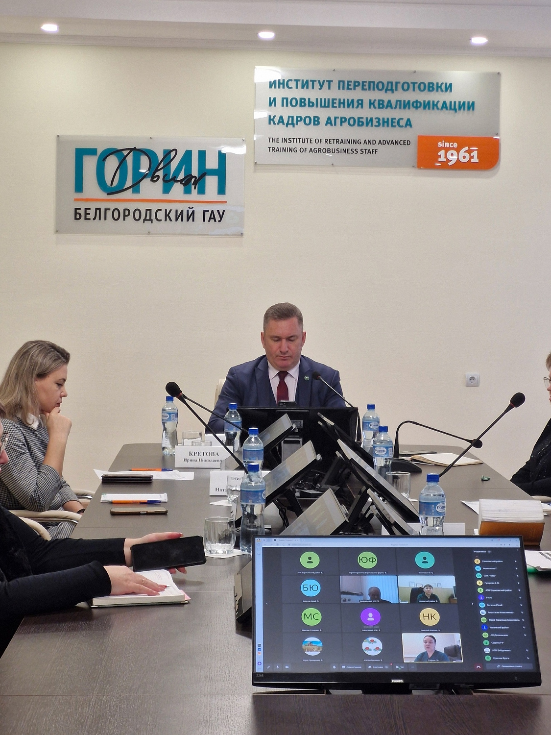 28.01.2025г. в ИПКА Белгородского ГАУ под руководством директора Александра Владимировича Косова прошёл второй день обучения по программе повышения квалификации «Состояние, проблемы в молочном скотоводстве в Белгородской области. Пути решения».