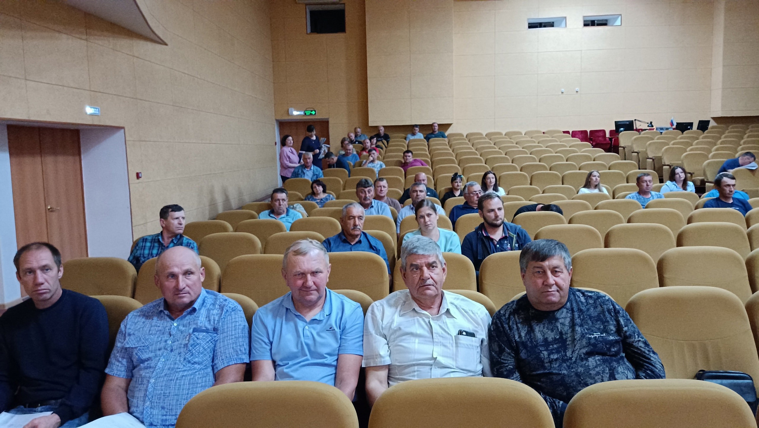 28 июня 2023 года  начали серию выездных занятий по обучению руководителей и специалистов предприятий, организаций и учреждений Ровеньского района.